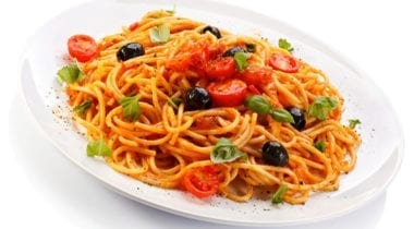 plate of spaghetti and sauce