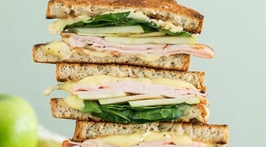 sandwich with udi's gluten-free white bread