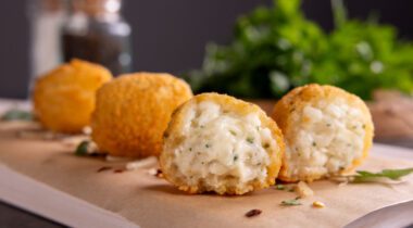 fried risotto cheese balls