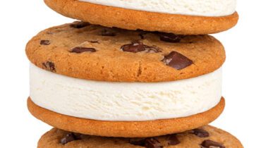 chocolate chip cookie vanilla ice cream sandwich
